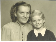 Meine Mutter und ich ca. 1944